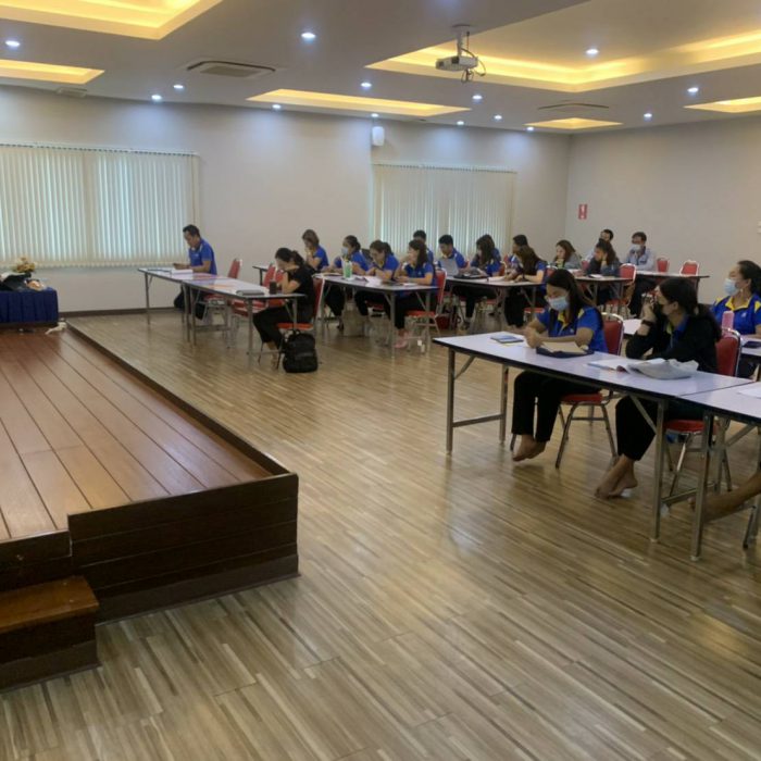 ประชุมให้คำปรึกษาบริษัทในเครือ ประชุมให้คำปรึกษาบริษัทในเครือ